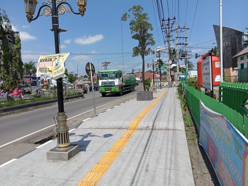 Kawasan Pedestrian Tanjung Enim yang dikembangkan PT Bukit Asam Tbk