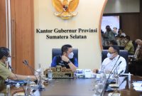 Gubernur Sumsel Herman Deru melakukan rapat kerja bersama Anggota Komisi V dan Komisi IV DPR RI di ruang rapat Gubernur, Selasa (10/8).