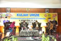 Herman Deru Beri Kuliah Umum di Universitas Baturaja