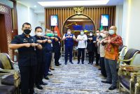 Gubernur Sumsel H Herman Deru menerima audiensi Perhimpunan Rumah Sakit Seluruh Indonesia (PERSI) Cabang Sumsel di ruang tamu Gubernur, Kamis (5/8) siang.