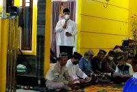Sektaris daerah Kabupaten Musi Banyuasin H Apriyadi Msi saat takziah di rumah ahli musibah Kartini binti Zen