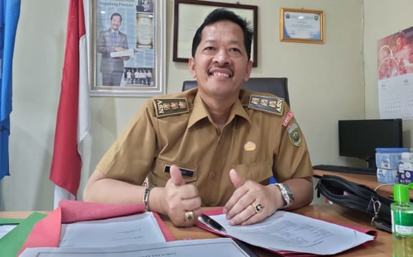 Kepala SMK Negeri 6 Palembang, Drs Zulfikri MPd