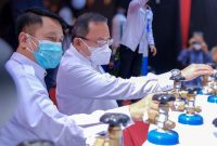 Ketua KADIN Sumsel, Dodi Reza Bagikan 400 Tabung Oksigen untuk Rumah Sakit se-Sumsel (Photo: Dede Febriansyah)