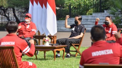 Presiden Joko Widodo saat menerima kontingen Indonesia yang berlaga di Paralimpiade Tokyo 2020, di Istana Bogor, Jabar, Jumat (17/09/2021) pagi. (Foto: Humas Setkab/Jay)