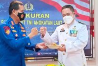 Lanal Palembang menggelar puncak peringatan HUT TNI AL dengan acara Tasyakuran Pemotongan Tumpeng, bertempat di gedung Lounge SMB II Markas Komando Lanal Palembang, Jumat (10/9).