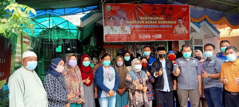 FPB Salurkan Beras Bantuan Gubernur Sumsel