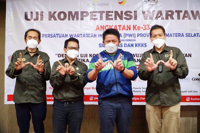 Gubernur Sumatera Selatan, H Herman Deru membuka kegiatan Uji Kompetensi Wartawan (UKW), ke-33 di Beston Hotel Palembang, Rabu, (15/09) pagi.