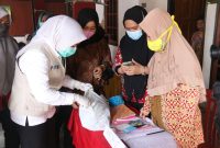 Wakil Walikota Palembang Fitrianti Agustinda menyambagi Puskesmas Kelurahan Silaberanti, Kecamatan Jakabaring, Palembang, Jumat [24/9].