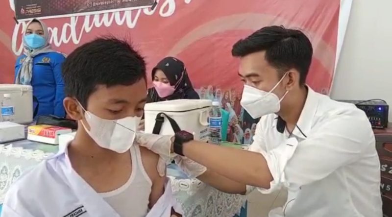 SMKN 5 Palembang Gelar Vaksinasi Tahap Pertama