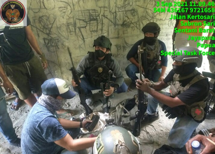 Satuan Tugas (Satgas) Operasi Nemangkawi menangkap Kelompok Kriminal Bersenjata (KKB), Jayapura, Papua, Gigen Telenggeng.