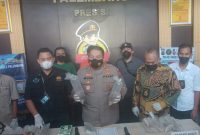 Kapolrestabes Palembang, Kombes Pol Irvan Prawira Satyaputra didampingi Kasat Reskrim, Kompol Tri Wahyudi, saat press release, Jumat (10/9/2021).