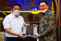 Gubernur Sumsel H Herman Deru menerima audiensi Direktur Utama Bank Mandiri, Darmawan Junaidi  bertempat di ruang tamu gubernur, Kamis (16/9) pagi.  