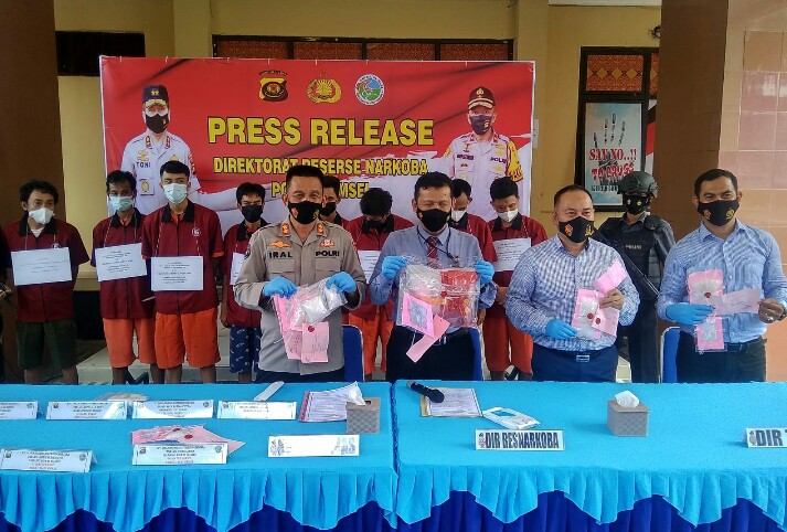 Press Release di halaman Ditresnarkoba Polda Sumsel, Kamis (23/9).