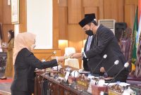 Paripurna ke XXXI (31) DPRD Provinsi Sumsel dengan agenda penyampaian pendapat akhir fraksi-fraksi terkait Raperda Pertanggungjawaban Pelaksanaan APBD Tahun Anggaran 2020.