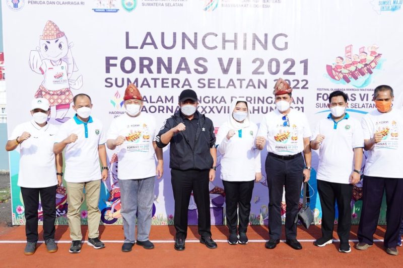 Gubernur Sumatra Selatan, H Herman Deru saat penetapan dan launching FORNAS di Stadion Bumi Sriwijaya Palembang, Kamis (9/9) petang