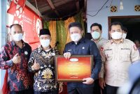 DPP PEKNAS Anugerahi Herman Deru Sebagai “Tokoh Tani Nasional”