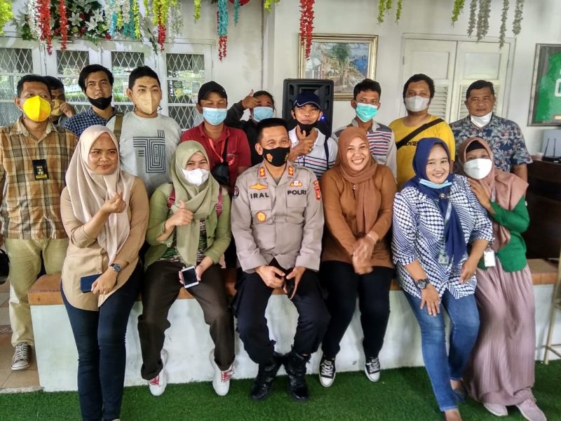 Humas Polda Sumsel bersama Wartawan