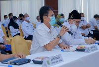 Plt Bupati Musi Banyuasin [Muba], Beni Hernedi SIP memberikan mandat Asisten Bidang Pengembangan Perekonomian dan Pembangunan Setda Muba Drs H Yusuf Amilin, sebagai Pelaksana Tugas [Plt] Kepala Dinas PUPR Muba.
