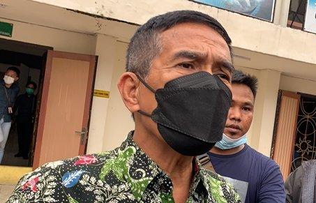 Ahmad Najib saat diwawancarai wartawan