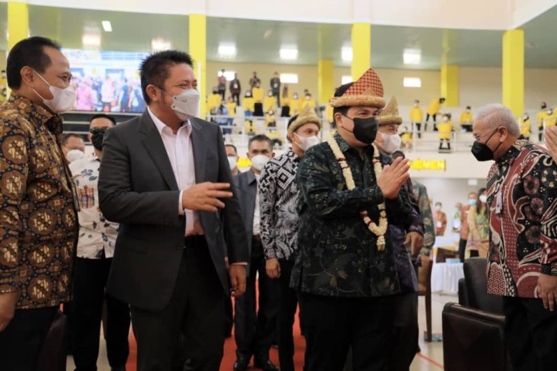 Gubernur Sumsel H Herman Deru bersama Menteri BUMN RI,  Erick Tohir   menghadiri Dies Natalis Fakultas Ekonomi Universitas Sriwijaya ke-61 yang digelar di Kampus FE Unsri Indralaya Kabupaten Ogan Ilir, Sabtu [23/10]