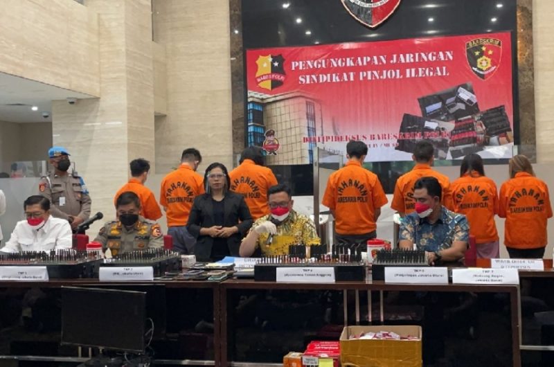 Geledah tujuh kantor pinjol ilegal di Jakarta, Polri tangkap 7 tersangka 