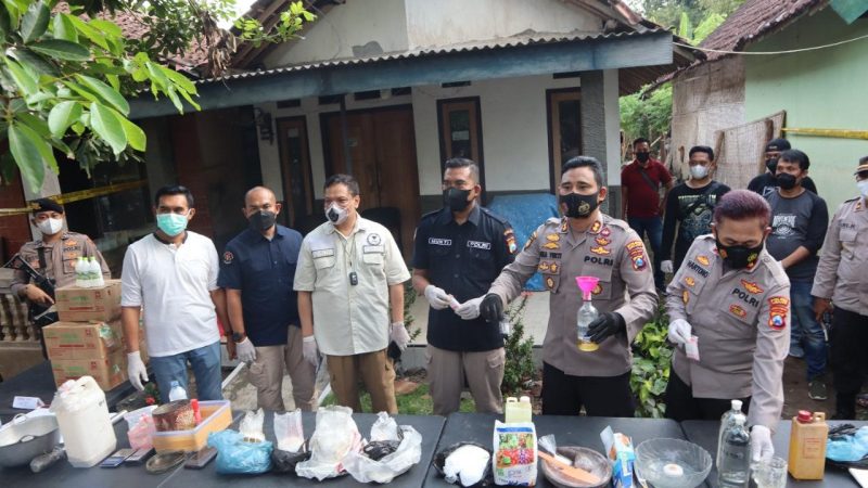 Polda Jatim grebek pabrik rumahan produksi sabu dengan metode baru