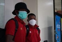 Timnas Indonesia saat tiba di Buriram, Thailand pada Minggu (3/10)