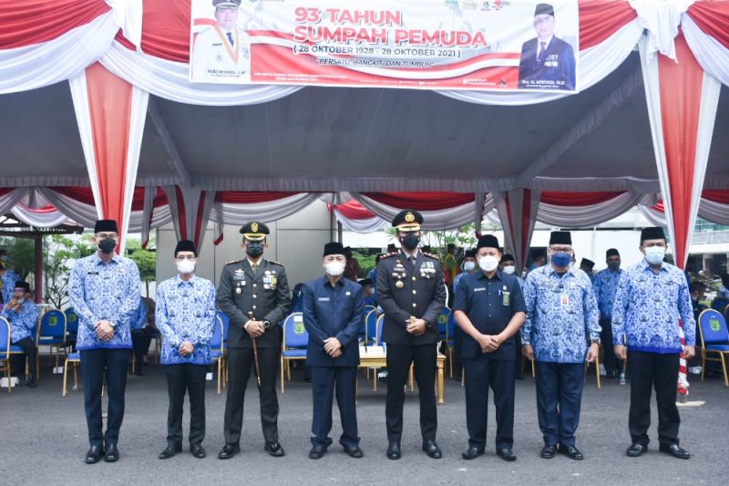 Pemerintah Kabupaten Musi Banyuasin menggelar Upacara Bendera Peringatan Hari Sumpah Pemuda [HSP] ke-93 di halaman Kantor Bupati Muba, Kamis [28/10/2021]. 