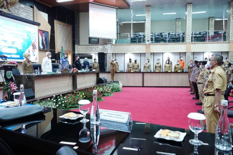 Wakil Gubernur Sumsel H Mawardi Yahya membuka sosialisasi penerapan manajemen kinerja dan kebijakan pengisian Jabatan Pimpinan Tinggi serta Penegakan Disiplin PNS di lingkungan Pemprov Sumsel yang dilaksanakan di Auditorium Bina Praja Pemprov Sumsel, Selasa [16/11].