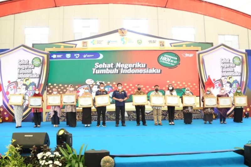 Gubernur Sumsel H Herman Deru Gubernur Herman Deru menghadiri peringatan Hari Kesehatan Nasional (HKN) ke-57 tahun 2021 yang dilaksanakan di Dinning Hall Jakabaring Sport City Palembang, Rabu [8/12].
