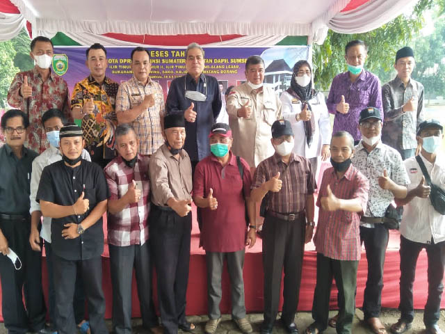 Reses Tahap III Anggota DPRD Provinsi Sumsel Dapil Sumsel II [Ilir Timur I, Ilir Timur II, Ilir Timur III, Alang Alang Lebar, Sukarame, Kemuning, Sako, Kalidoni, Sematang Borang] pada 8 Desember 2021 dilaksanakan dilingkungan masyarakat sekitar kolam retensi IBA Jalan Mayor Ruslan 9 Ilir Kecamatan Ilir Timur 3, Palembang.