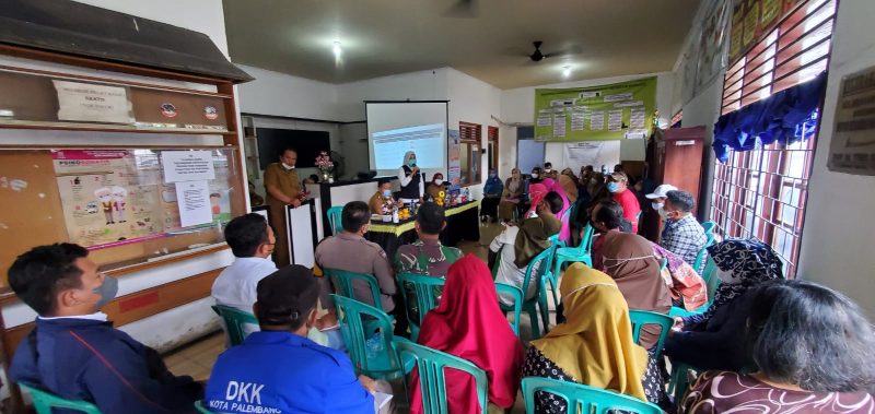 Tampung Aspirasi Warga, Wakil Walikota Fitrianti Agustinda Ngantor di kelurahan Kertapati.
