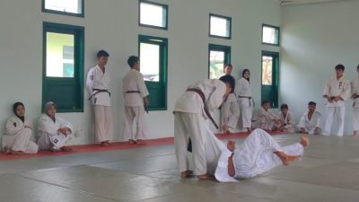 Persatuan Judo Seluruh Indonesia [PJSI] Sumatera Selatan akan menggelar kenaikan sabuk dari sabuk cokelat ke sabuk hitam [DAN 1].