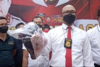 Yusuf [45] pelaku penyiraman air keras terhadap mantan istrinya terancam hukuman berlapis dengan ancaman hukuman 12 tahun penjara. 