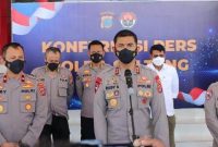 Kapolda Sulawesi Tengah [Sulteng] Irjen Rudy Sufahriadi memberikan keterangan kepada awak media, Selasa [4/1].