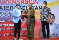Ketua DPRD Provinsi Sumatera Selatan, yang juga sebagai Dewan Penasehat Dewan Pimpinan Daerah Mahasiswa Pancasila [Mapancas] Provinsi Sumatera Selatan menghadiri Seminar Nasional dan Pelantikan Dewan Pimpinan Daerah Mahasiswa Pancasila [Mapancas] Provinsi Sumatera Selatan Periode 2022-2025, di Gedung Grand Atyasa Palembang, Palembang [28/1/2022]