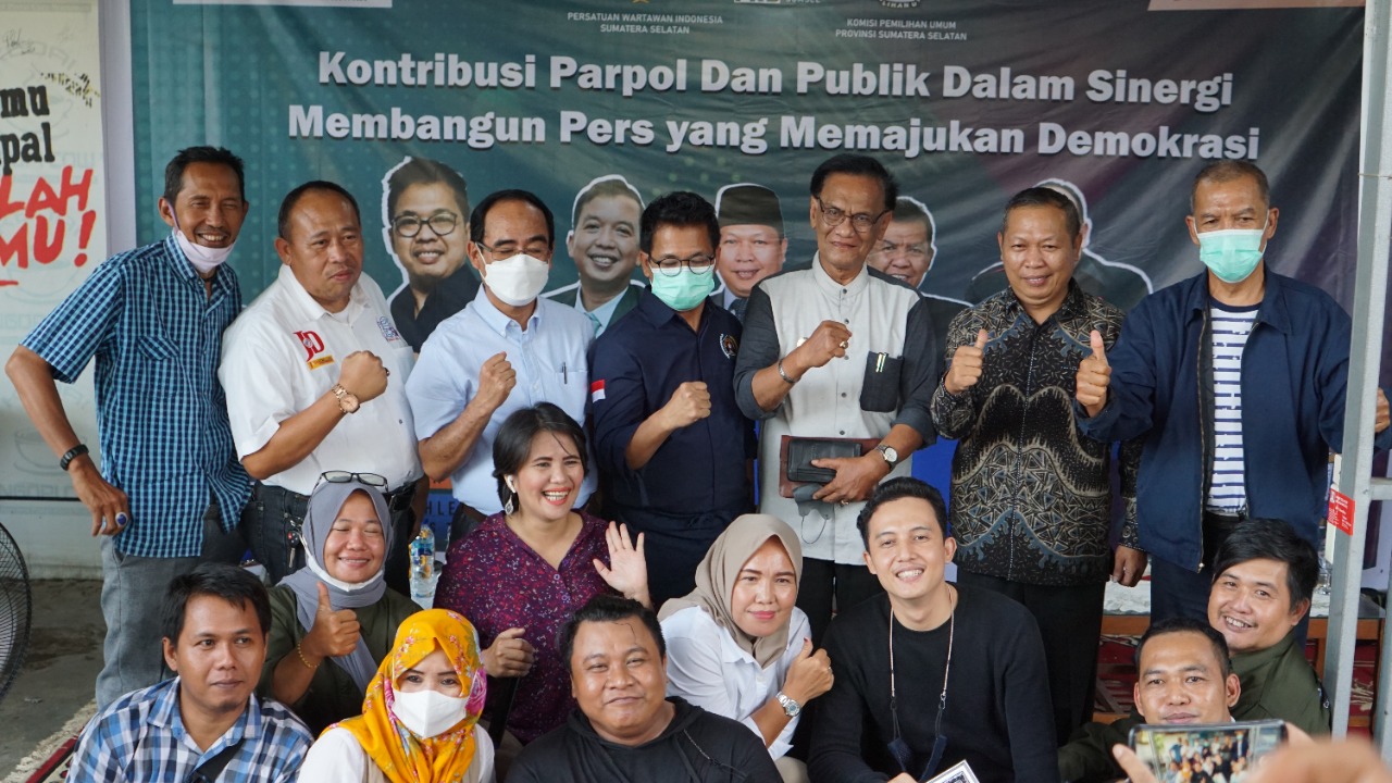 Pose bersama