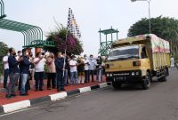 Pendistribusian bantuan paket sembako dipimpin langsung General Manager Pertambangan Tanjung Enim PTBA, Venpri Sagara, di Halaman Kantor CSR-PKBL PTBA Tanjung Enim.