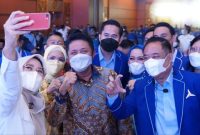 Gubernur Sumsel H Herman Deru menyaksikan Pelantikan Dewan Pimpinan Daerah [DPD] Partai Demokrat Provinsi Sumsel periode 2022-2027, Cik Ujang dan Ketua DPD Partai Demokrat Provinsi Lampung, Edy Irawan Arief yang dilantik langsung Ketua Umum Partai Demokrat, Agus Harimurti Yudhoyono [AHY]  bertempat di Ballroom Aryaduta Palembang, Kamis [10/2/2022].