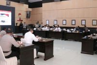 Kepala Kepolisian Daerah Sumatera Selatan [Kapolda Sumsel] Irjen DrsToni Harmanto MH melalui Karorena Polda Sumsel Kombes Pol Agus Santosa SH SIK membuka FGD bersama Peneliti Puslitbang Polri di ruang Rekonfu Gedung Promoter Mapolda Sumsel, Senin 14/02/2022.