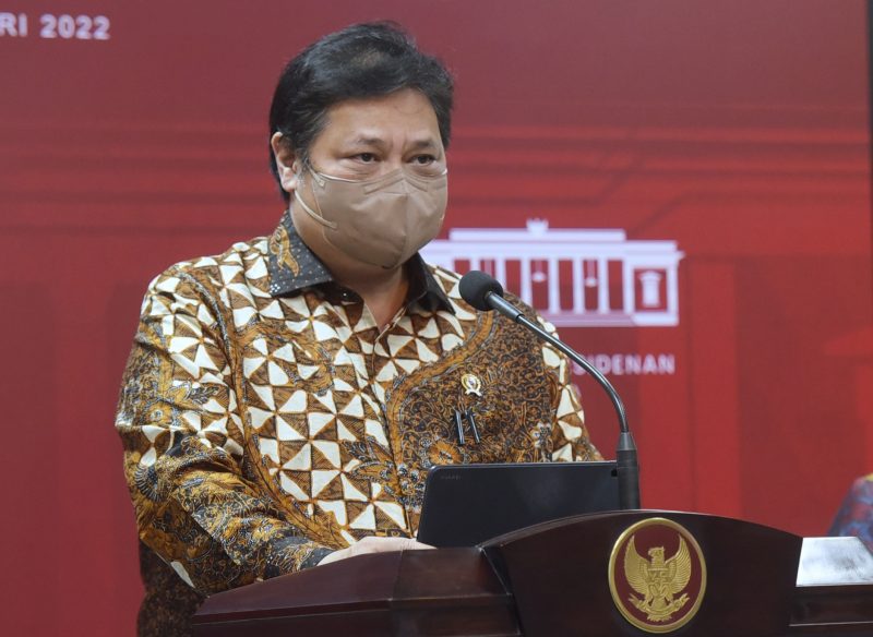 Menteri Koordinator Bidang Perekonomian [Menko Ekon] Airlangga Hartarto, usai mengikuti Sidang Kabinet Paripurna [SKP] yang dipimpin oleh Presiden RI Joko Widodo, di Istana Negara, Jakarta, Rabu [16/02/2022], [Foto: Humas Setkab/Jay]