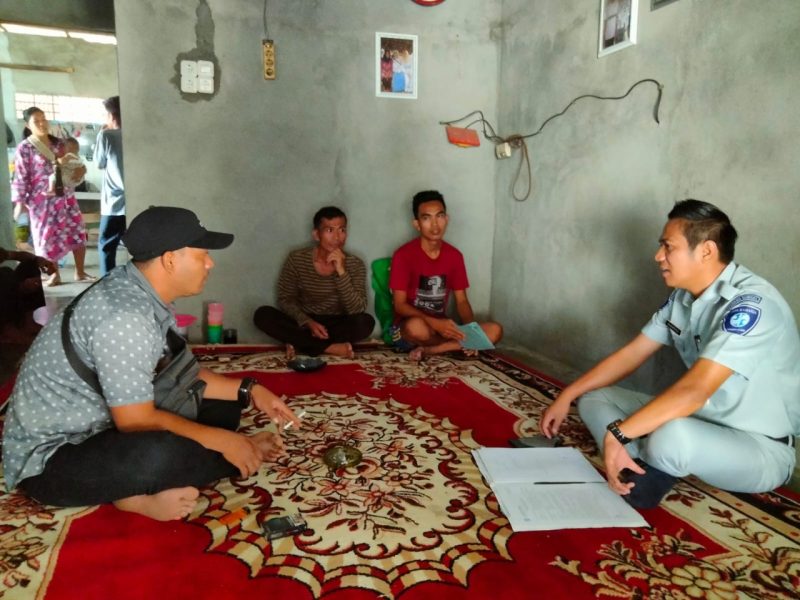 Hari ini, Jumat [4/3/2022], Jasa Raharja Cabang Sumatera Selatan [Sumsel] menyerahkan santunan korban kecelakaan lalu-lintas [Lakalantas] yang terjadi di Jalan Lintas Palembang - Prabumulih Desa Lembak, Kabupaten Muara Enim. 