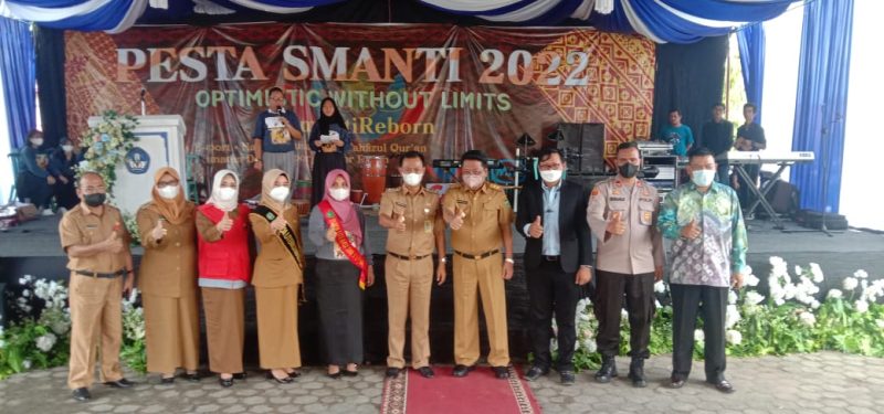 Kepala Dinas Pendidikan Provinsi Sumatera Selatan [Kadisdik Sumsel] Drs Riza Fahlevi MM memberikan julukan baru kepada SMAN 3 Prabumulih, sekolah 