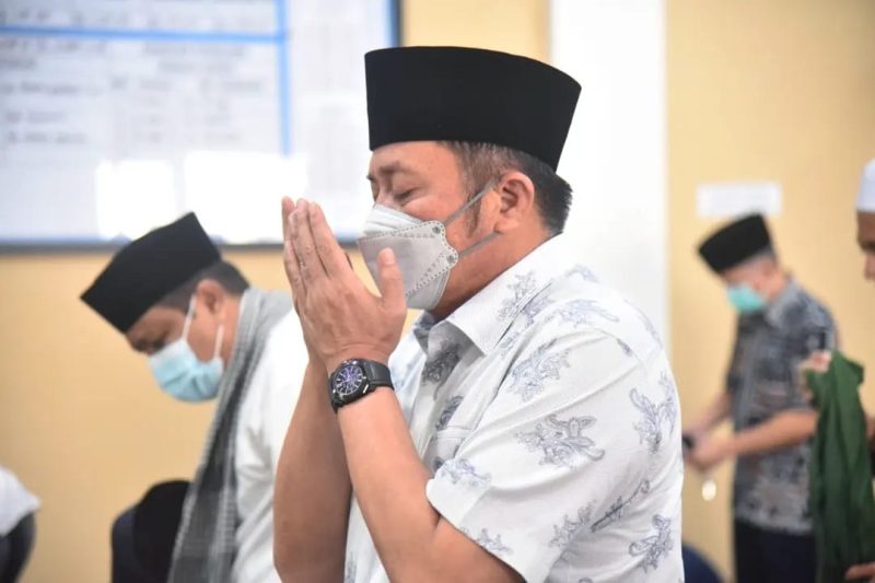 Gubernur Sumsel H Herman Deru melaksanakan Safari Jumat di Masjid Al Fatihah Talang Jambe