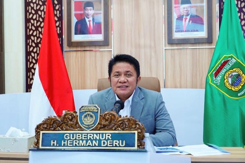 Gubernur Sumatera Selatan H Herman Deru hadir langsung pada seminar kajian Masyarakat Profesional Sumatera Bagian Selatan [Maspro Sumbagsel] secara virtual  di Command Center Kantor Gubernur Sumsel, Sabtu [12/3] siang.