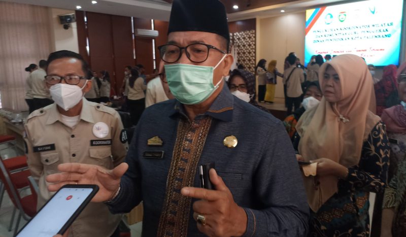 Kadisdik H Ahmad Zulinto SPd MM mengukuhkan Koordinator Wilayah dan Komunitas Guru Penggerak pada Jumat [18/3/2022].