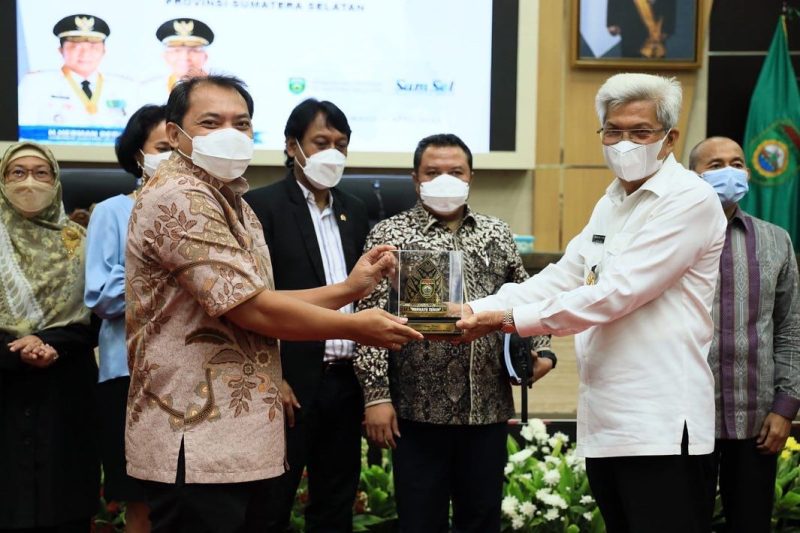 Senin [11/4], Wakil Gubernur [Wagub] Sumsel H Mawardi Yahya menerima  unsur pimpinan dan anggota badan legislasi DPR RI.