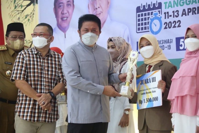 Gubernur Sumsel H Herman Deru mengapresiasi gagasan penyelenggaraan pesantren ramadhan yang saat ini tengah digelar di berbagai sekolah. 