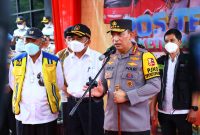 Kapolri Jenderal Listyo Sigit Prabowo saat mengecek langsung kesiapan pengamanan mudik Lebaran di Pos Terpadu Rest Area KM 57 Tol Jakarta-Cikampek [Japek], bersama Menteri Koordinator Bidang Pembangunan Manusia dan Kebudayaan [Menko PMK] Muhadjir Effendy, Menteri Perhubungan [Menhub] Budi Karya Sumadi serta Menteri Pekerjaan Umum dan Perumahan Rakyat [PUPR] Basuki Hadimuljono, Selasa [26/4/202].