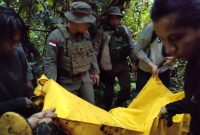 Satgas Madago Raya menangkap satu DPO anggota kelompok terorisme Mujahidin Indonesia Timur [MIT] di Dusun Salubanga, Parigi Moutong, Sulawesi Tengah [Sulteng].
